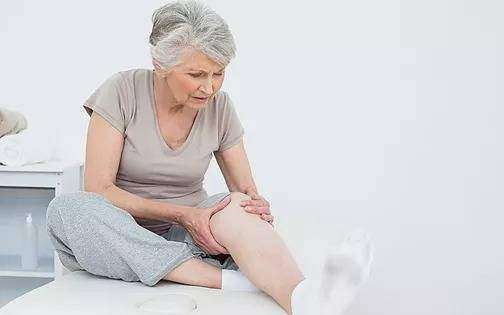 Read more about the article Osteoporose: incidência crescente alerta para o risco de graves fraturas