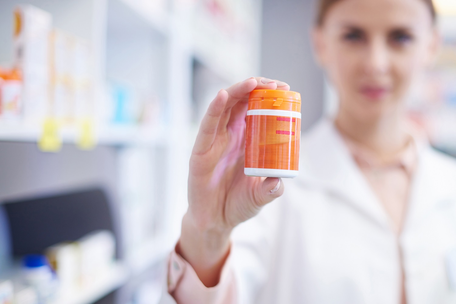Read more about the article Além dos medicamentos: entenda o que são e qual a importância dos produtos correlatos